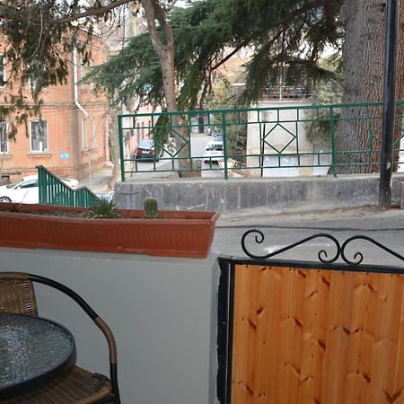 Nikas Apartment Tbilisi Exterior photo